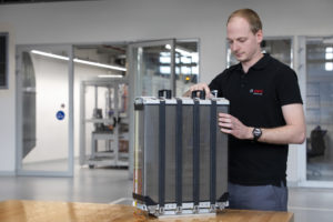 Produktion von Brennstoffzellen bei BOSCH