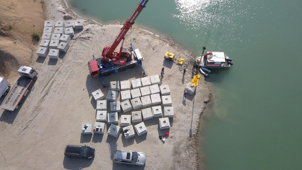 Verankerungselemente Schwimmende PV-Anlage Leimersheim